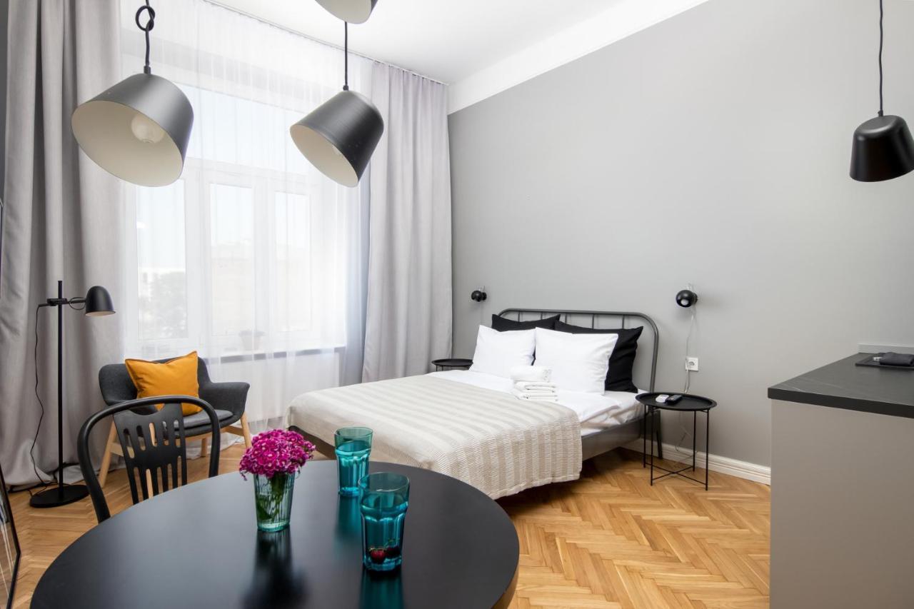 Barbacan Suites - Old Town Apartments - By Upstairs Krasków Eksteriør bilde